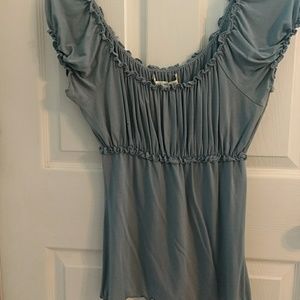 Cute stretchy grey/blue top